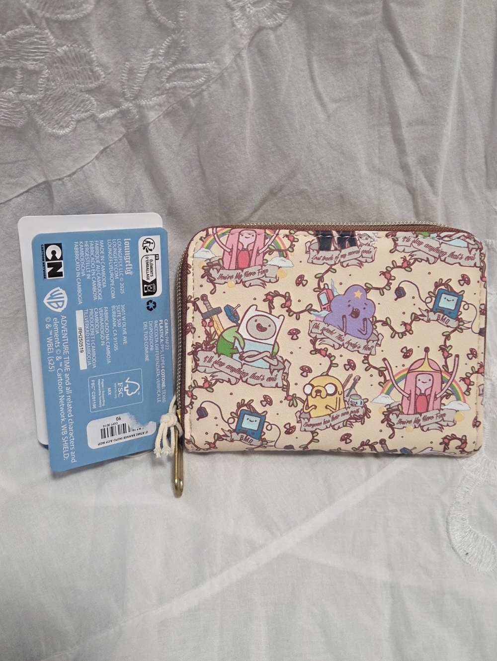 Adventure Time X Loungefly Wallet - Picture 2 of 3